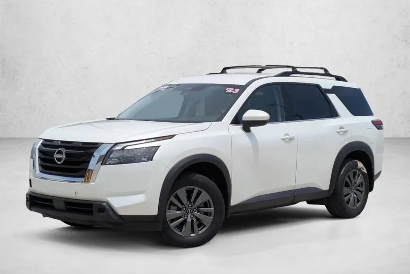 2023 Nissan Pathfinder SV photo 1