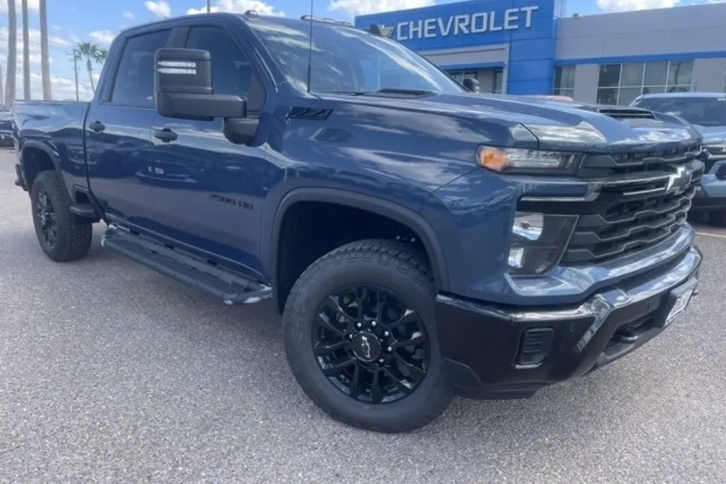 2026 Chevrolet Silverado 2500HD Custom photo 1