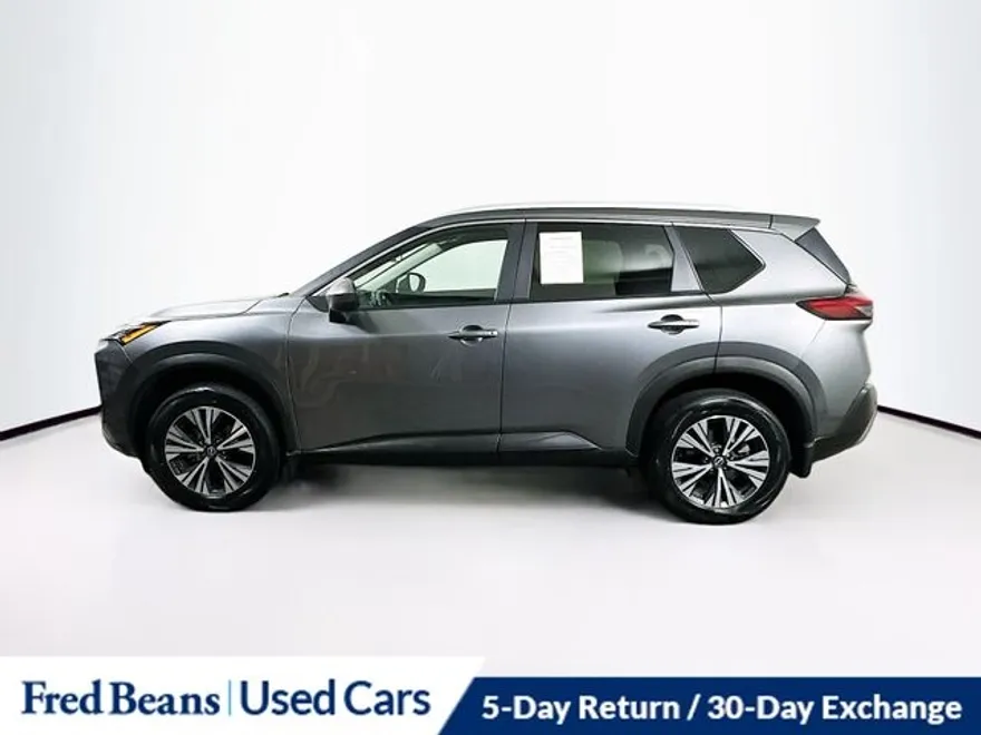 2023 Nissan Rogue SV photo 1