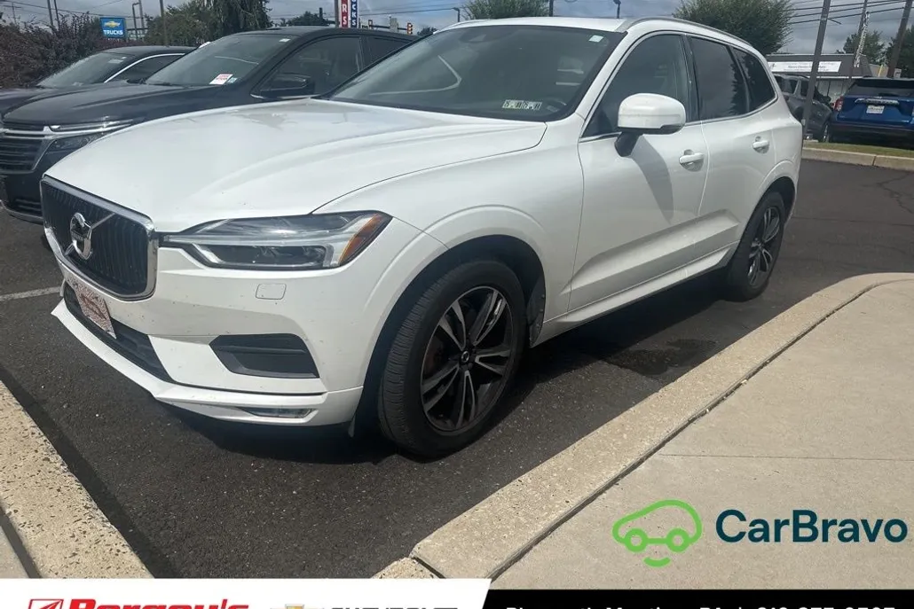 2020 Volvo XC60 T6 Momentum photo 1