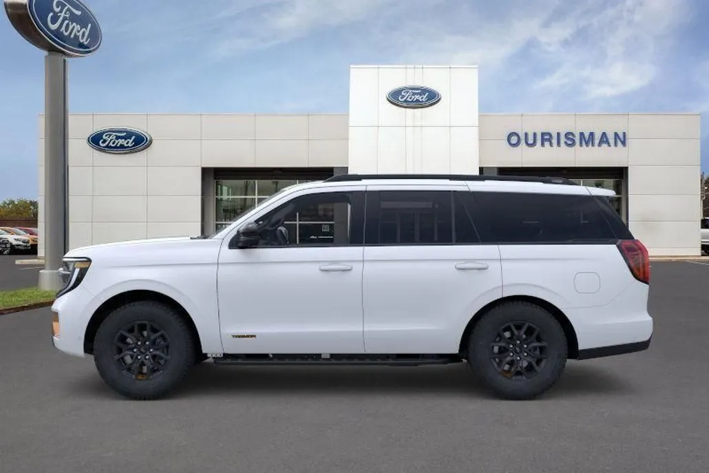 2025 Ford Expedition photo 1