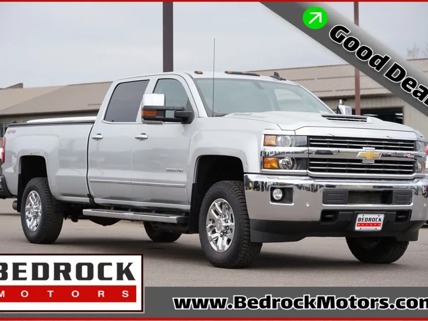 2018 Chevrolet Silverado 3500HD LTZ photo 1