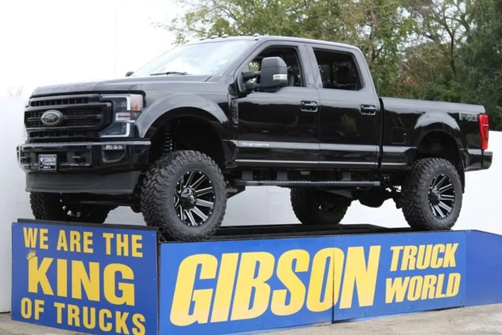 2021 Ford F-250 Lariat FX4 photo 1