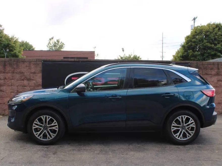 2020 Ford Escape SEL photo 1