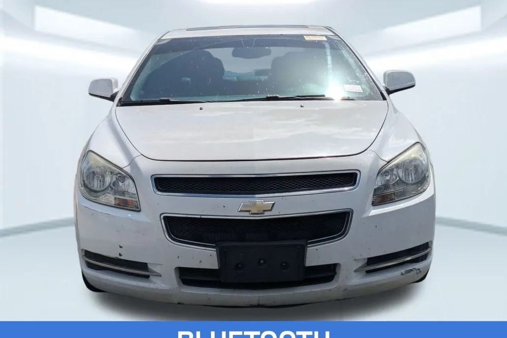 2012 Chevrolet Malibu 2LT photo 1