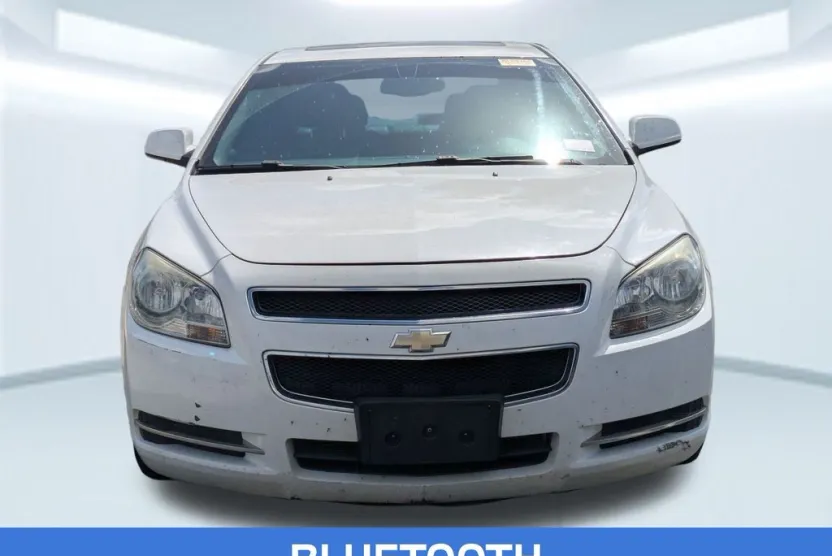 2012 Chevrolet Malibu 2LT photo 1