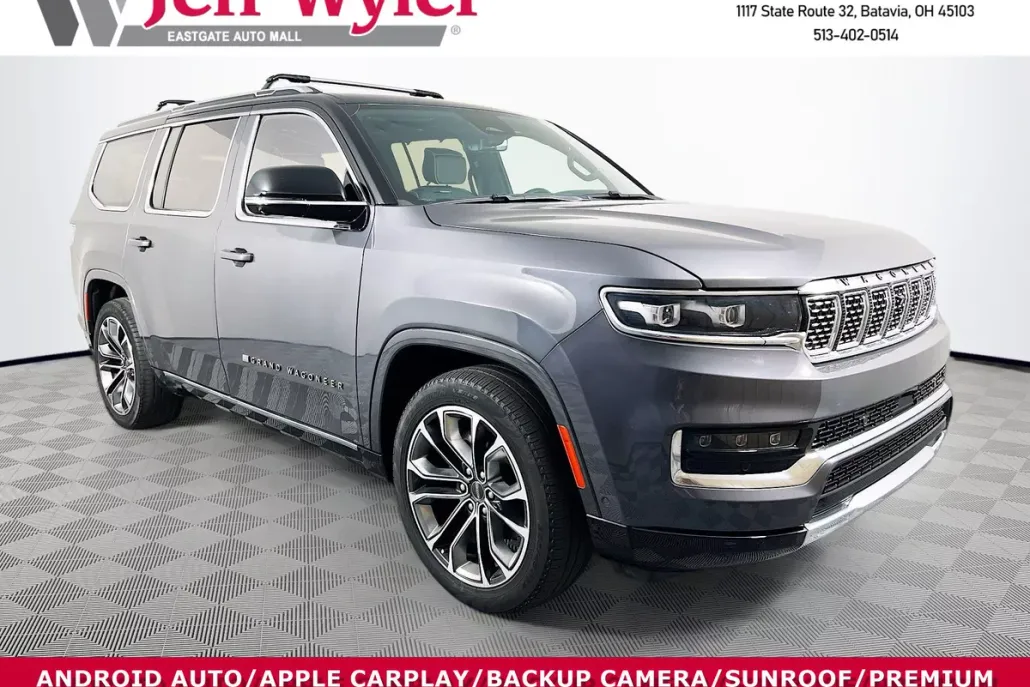 2023 Jeep Grand Wagoneer III photo 1