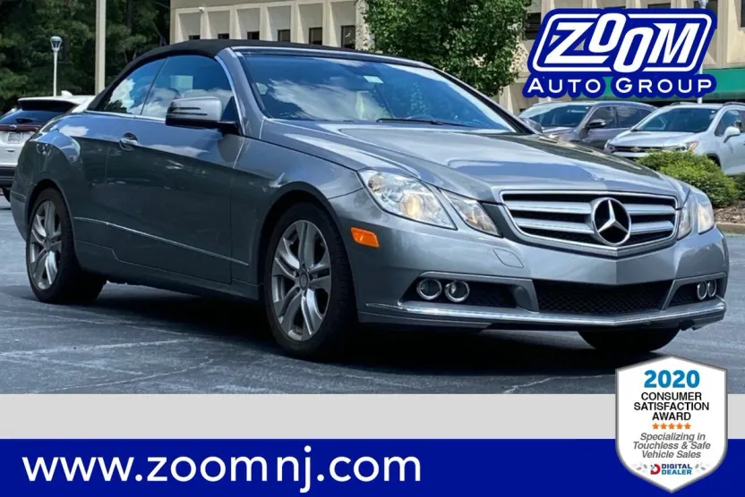 2011 Mercedes Benz E photo 1