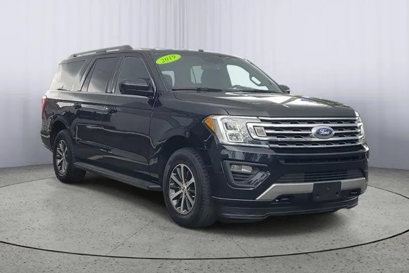 2019 Ford Expedition MAX XLT photo 1