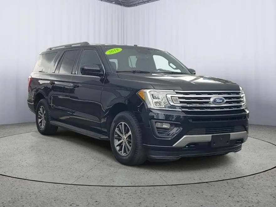 2019 Ford Expedition MAX XLT photo 1