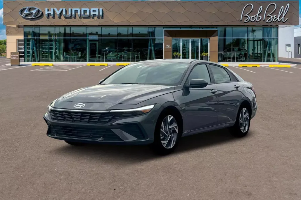 2025 Hyundai Elantra SEL Sport photo 1
