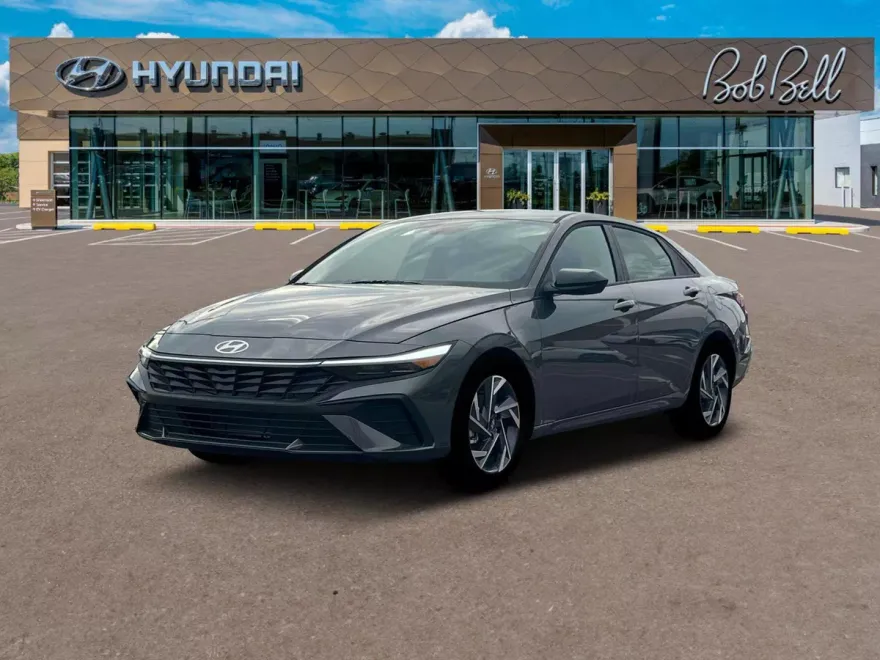2025 Hyundai Elantra SEL Sport photo 1