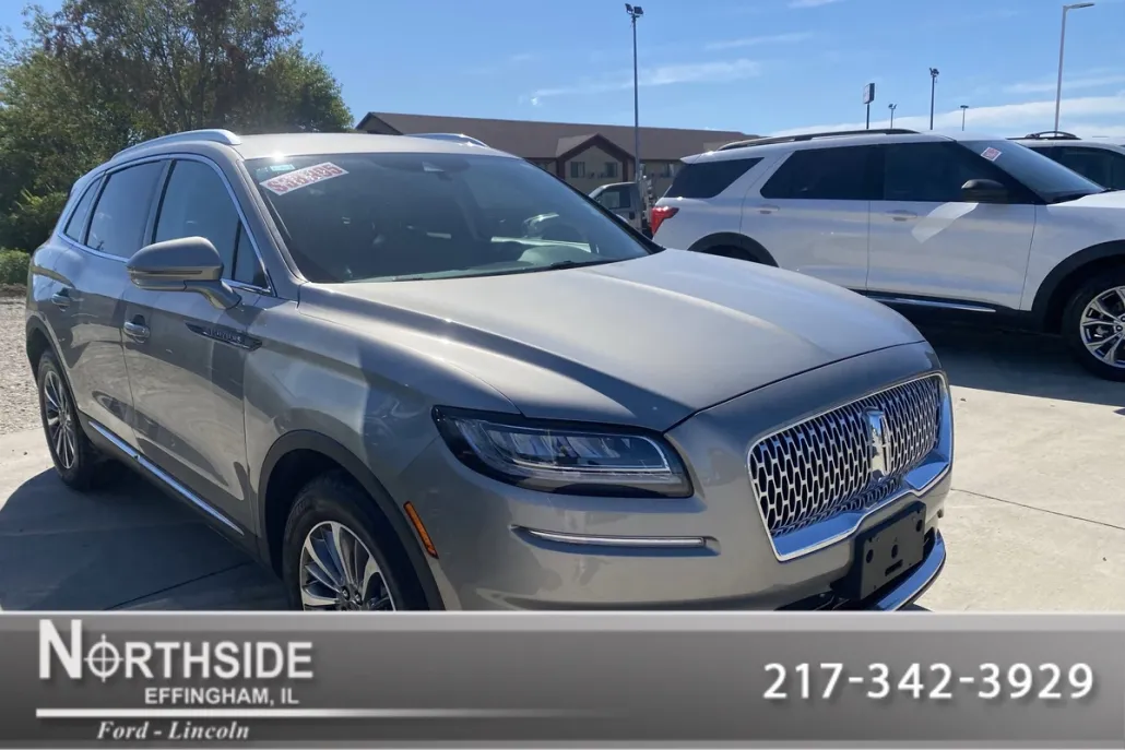 2023 Lincoln Nautilus Standard photo 1