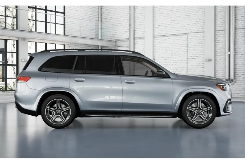 2026 Mercedes Benz GLS 450 4MATIC photo 1