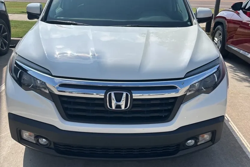 2018 Honda Ridgeline RTL-T photo 1