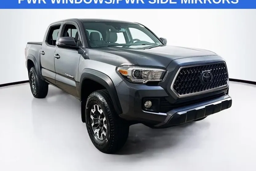 2018 Toyota Tacoma TRD Off-Road photo 1