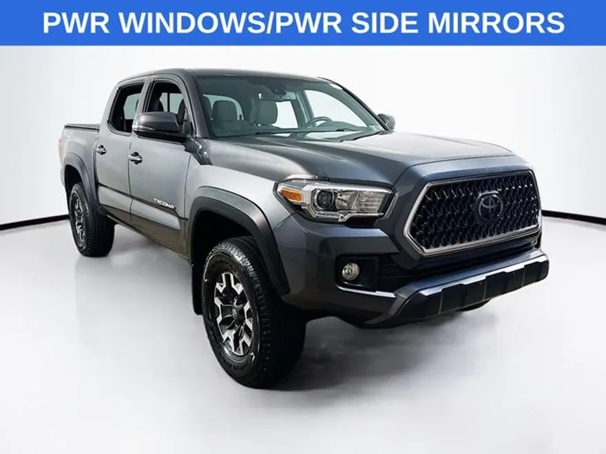 2018 Toyota Tacoma TRD Off-Road photo 1