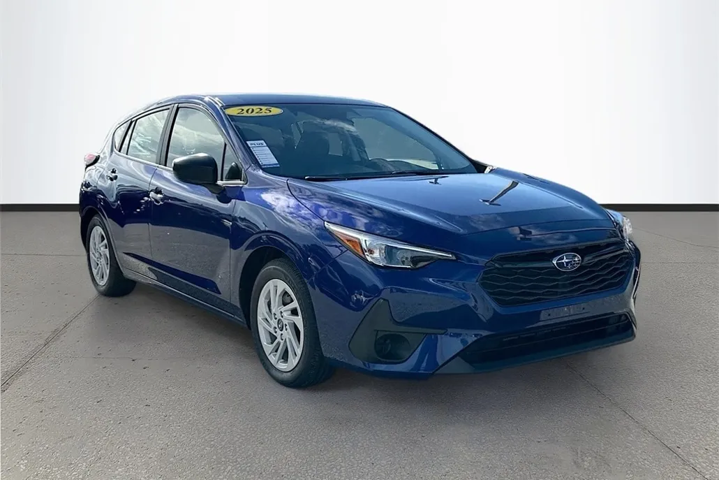 2025 Subaru Impreza Base photo 1
