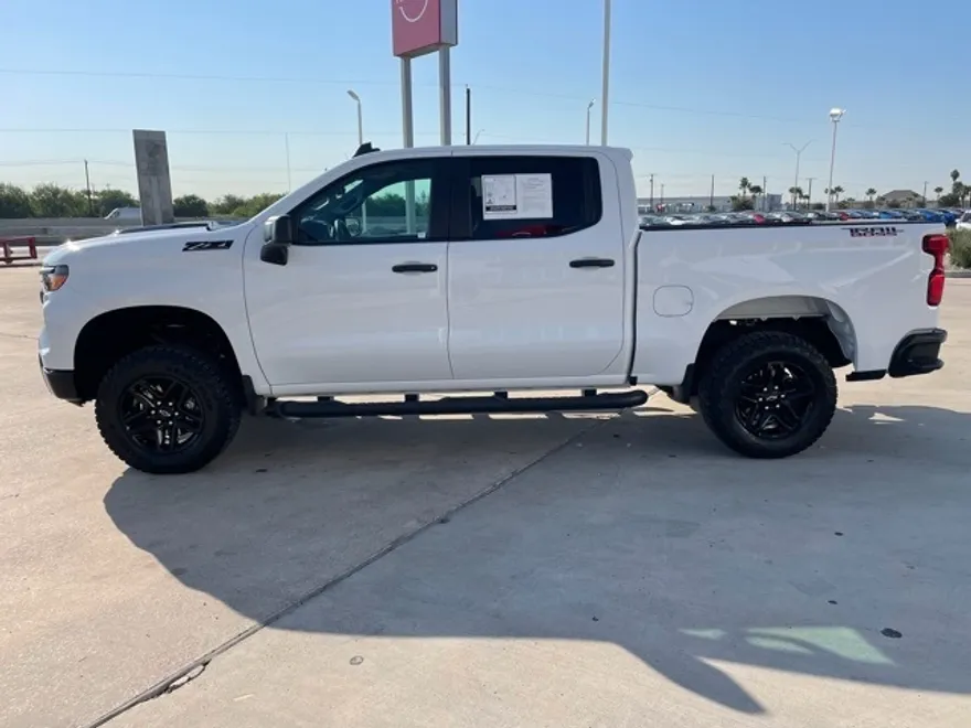 2024 Chevrolet Silverado 1500 Custom Trail Boss photo 1