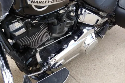 2020 Harley Davidson FLHC / Heritage Classic photo 3