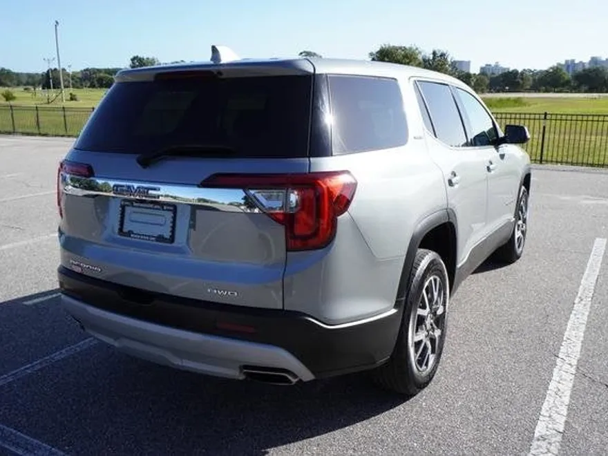 2023 Gmc Acadia SLE photo 1