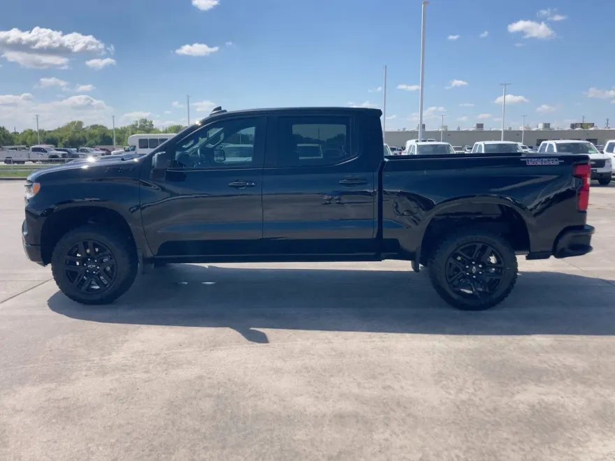 2024 Chevrolet Silverado 1500 LT Trail Boss photo 1