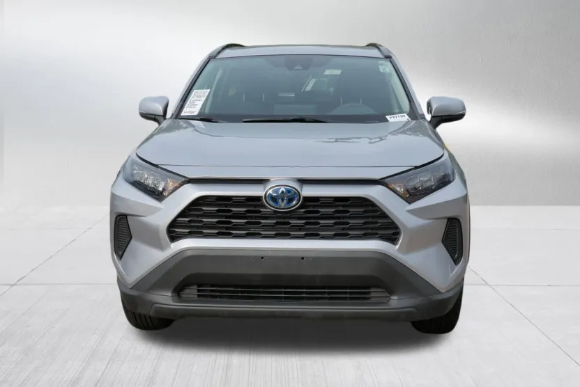 2021 Toyota RAV4 Hybrid LE photo 1