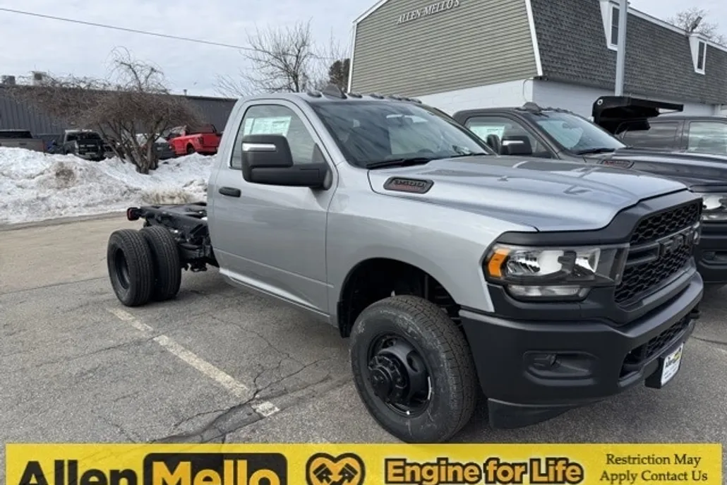 2024 Ram 3500 Tradesman photo 1