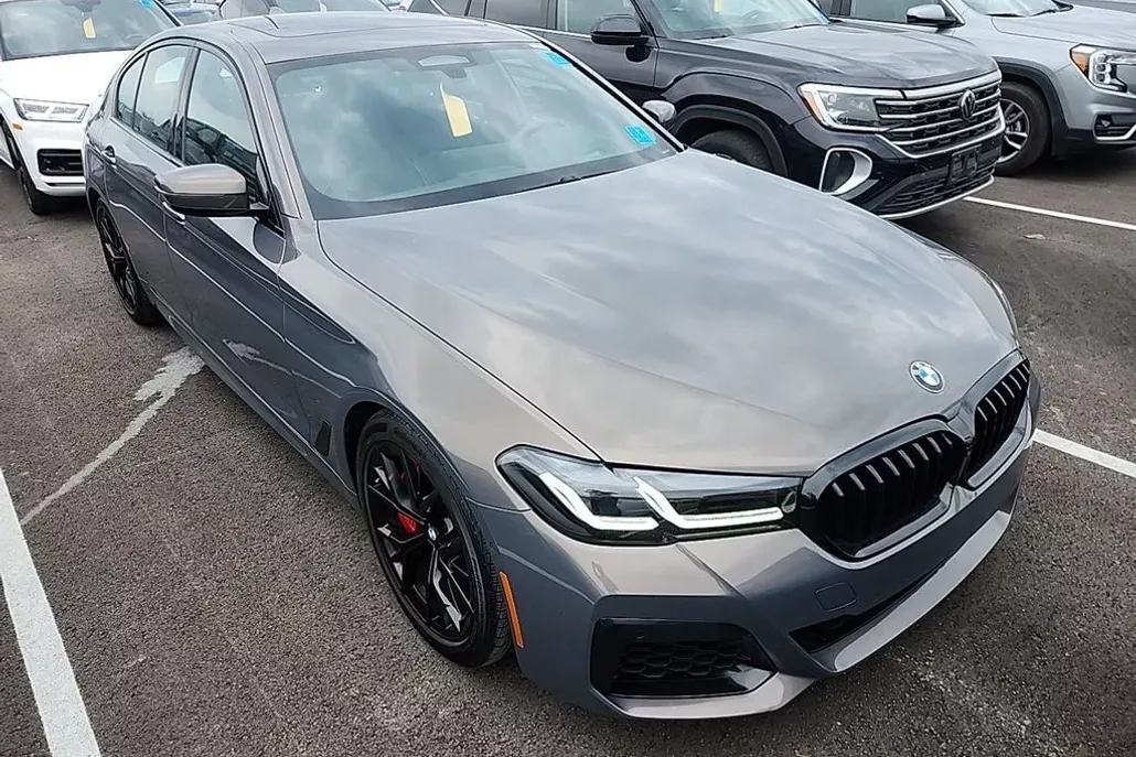2023 Bmw M550i xDrive photo 1