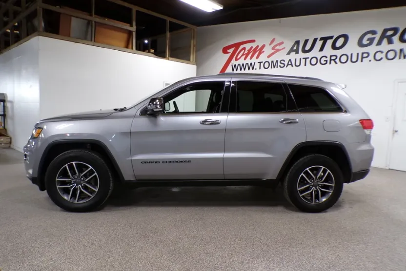2019 Jeep Grand Cherokee Limited photo 1