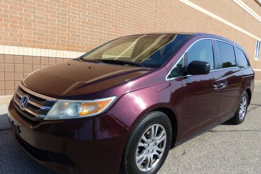 2011 Honda Odyssey EX photo 1