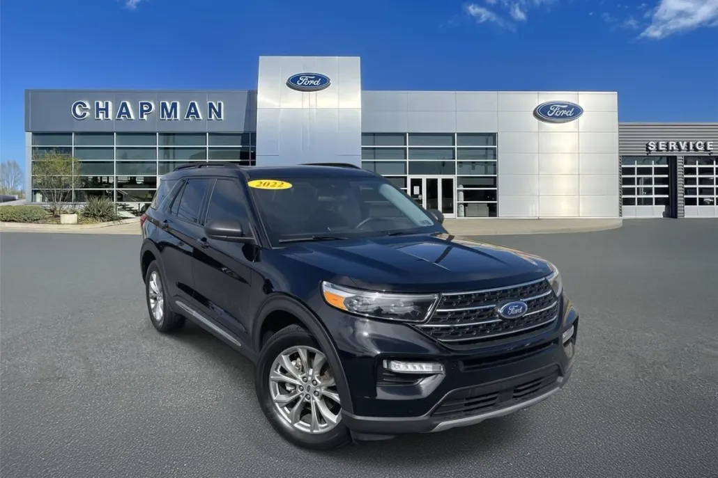 2023 Ford Explorer XLT photo 1