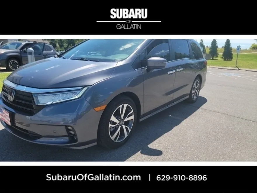 2022 Honda Odyssey Touring photo 1