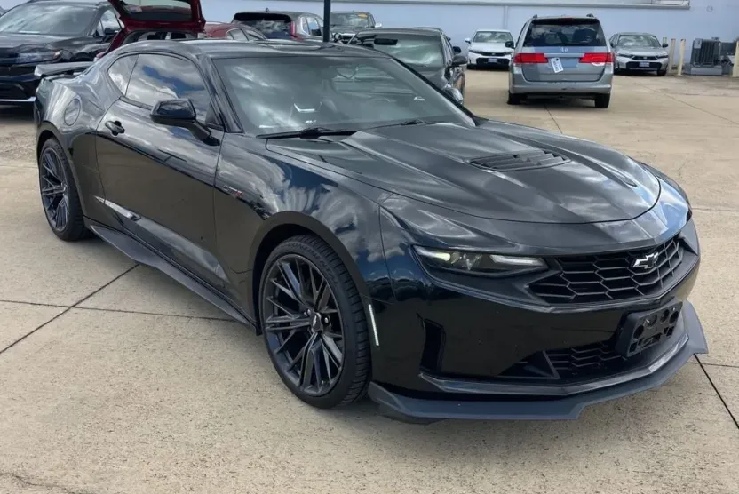 2020 Chevrolet Camaro LT1 photo 1
