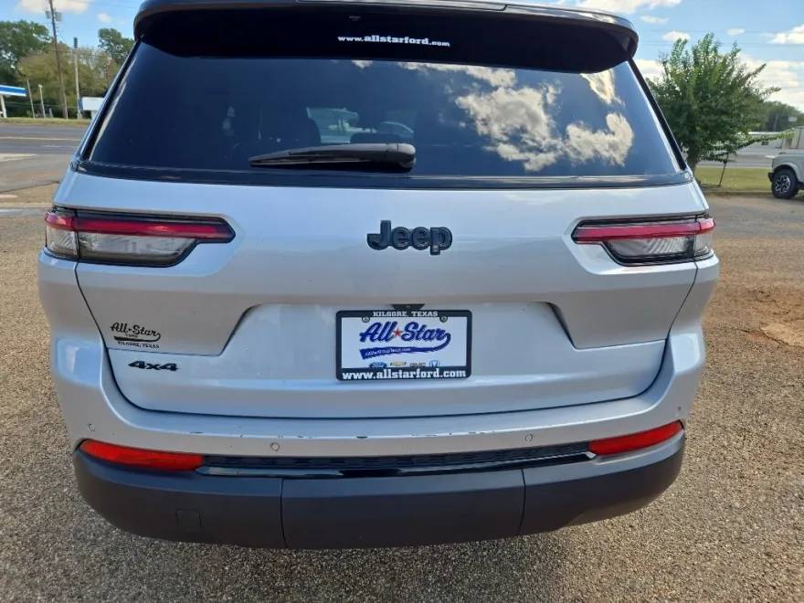 2024 Jeep Grand Cherokee Altitude photo 1
