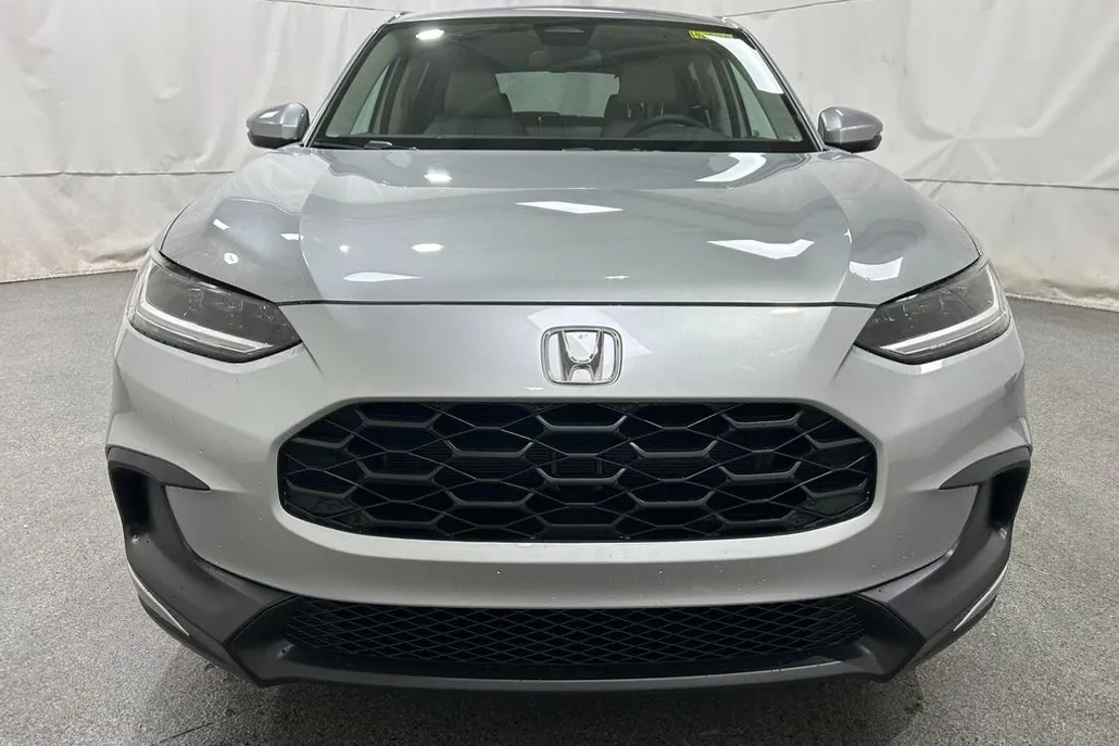 2026 Honda HR-V LX photo 1