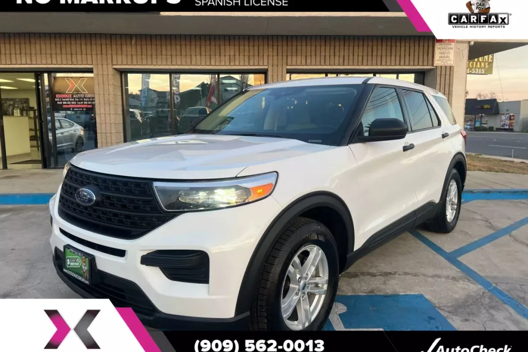 2022 Ford Explorer Base photo 1