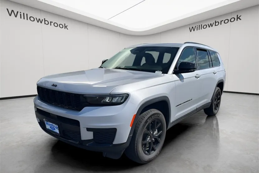 2024 Jeep Grand Cherokee Altitude photo 1
