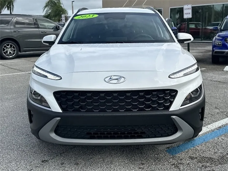 2023 Hyundai Kona SEL photo 1