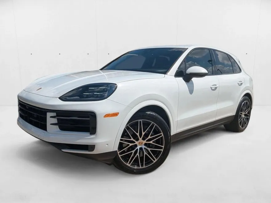 2024 Porsche Cayenne photo 1