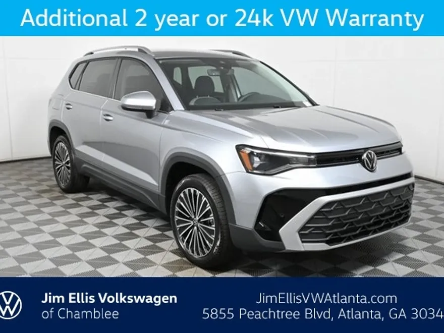 2025 Volkswagen Taos SE photo 1