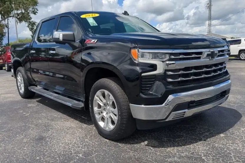 2022 Chevrolet Silverado 1500 LTZ photo 1