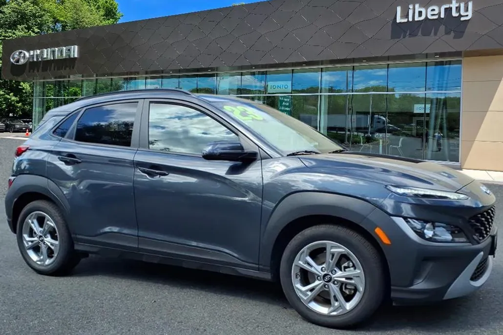 2023 Hyundai Kona SEL photo 1