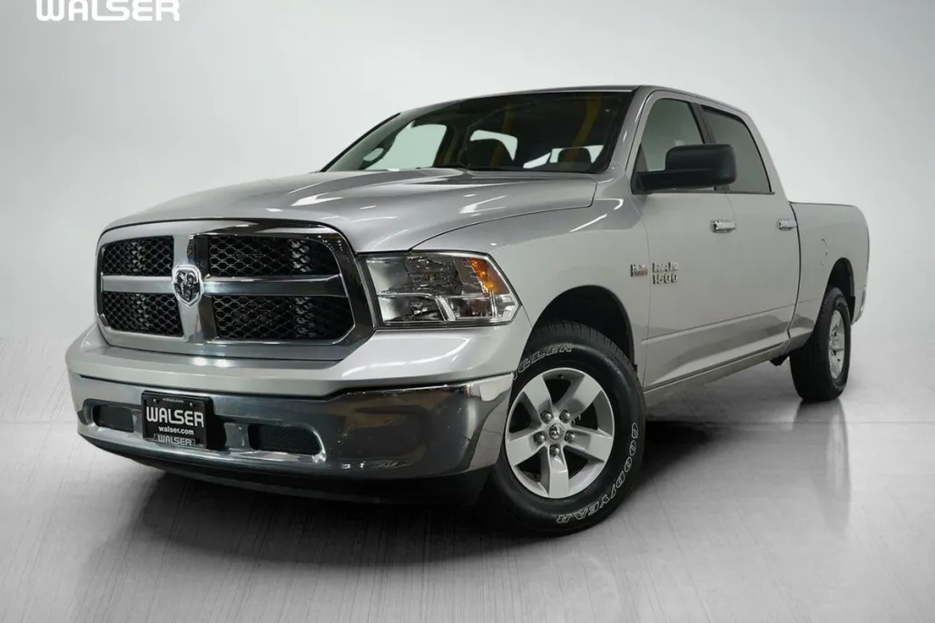 2018 Ram 1500 SLT photo 1