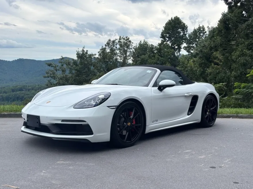2018 Porsche Boxster GTS photo 1