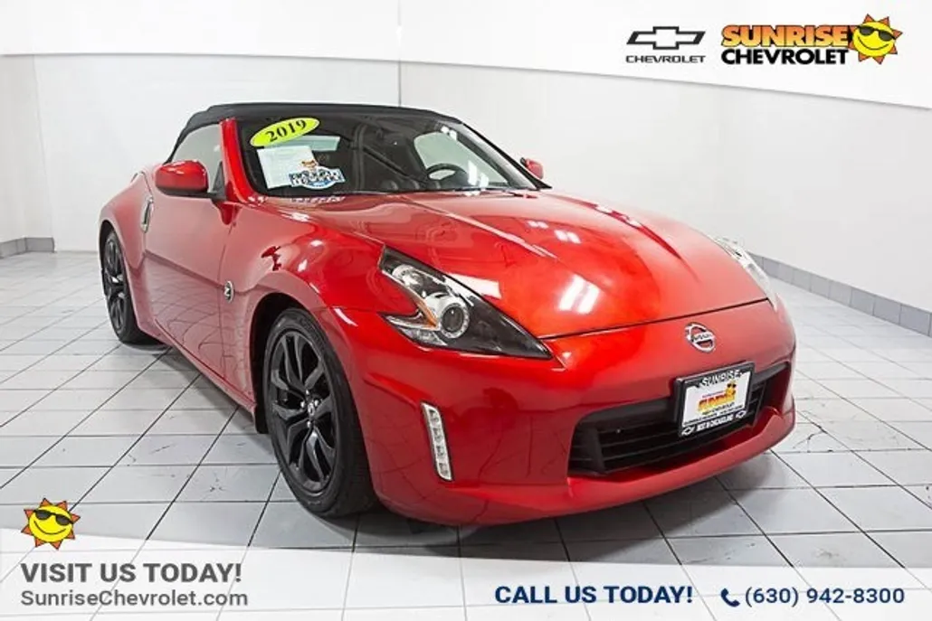 2019 Nissan 370Z Touring photo 1