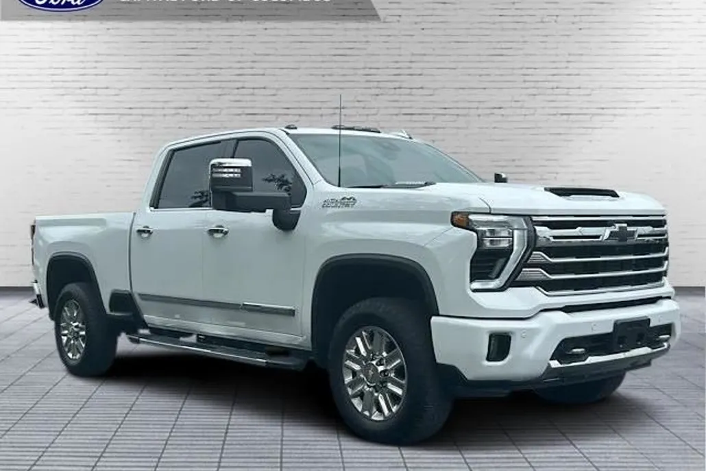 2024 Chevrolet Silverado 2500HD High Country photo 1