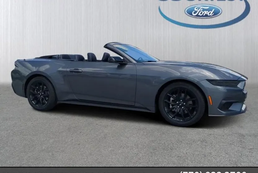 2025 Ford Mustang EcoBoost Premium photo 1
