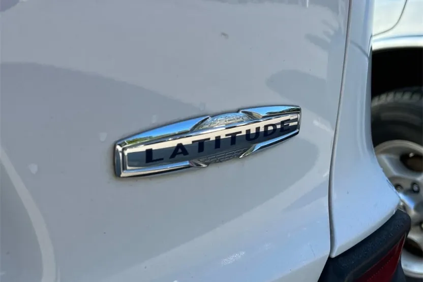 2019 Jeep Cherokee Latitude photo 1