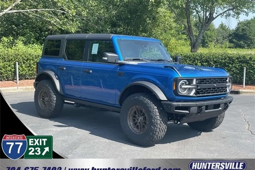 2025 Ford Bronco Badlands photo 1